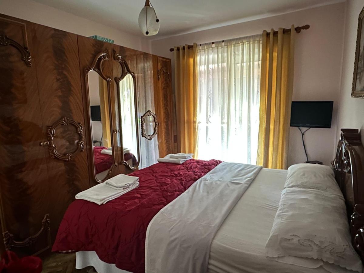 Hoxha House Hotel Kruje Exterior photo